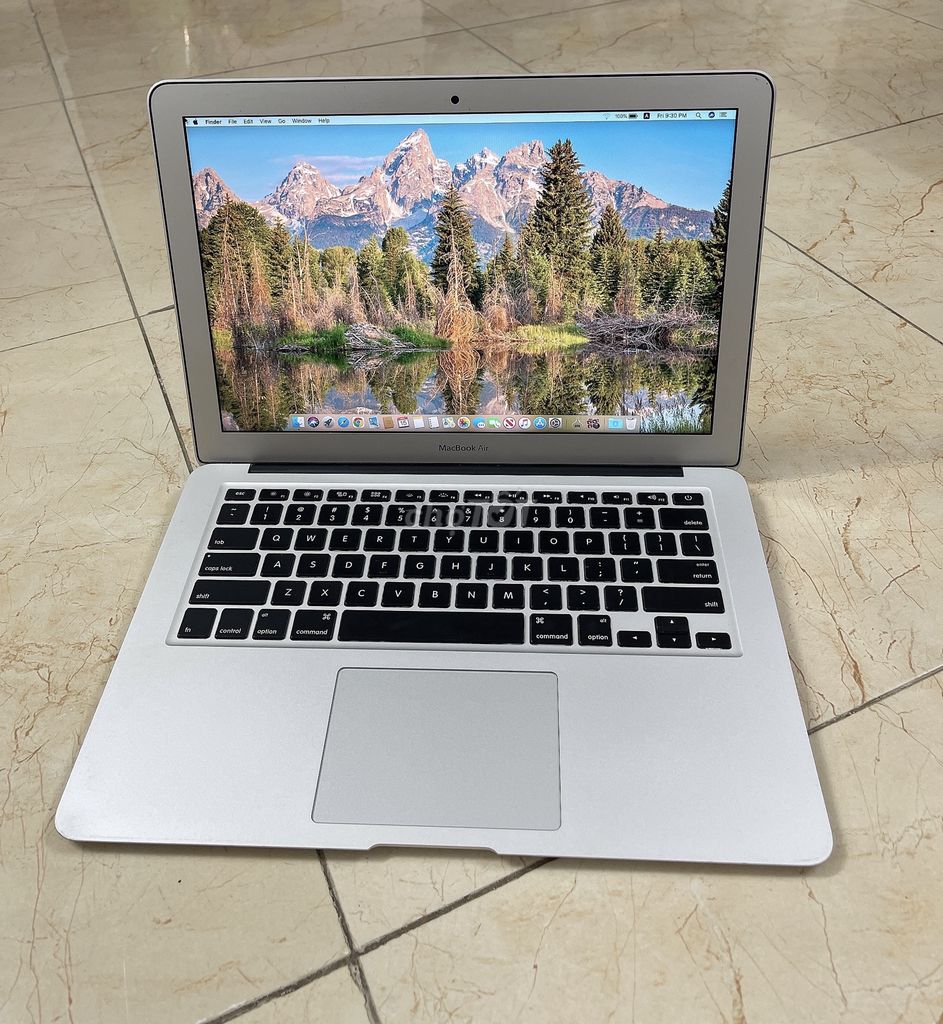 Macbook Air MQD32 Cực đẹp I5-1.8Ghz/8Gb/SSD/13.3"