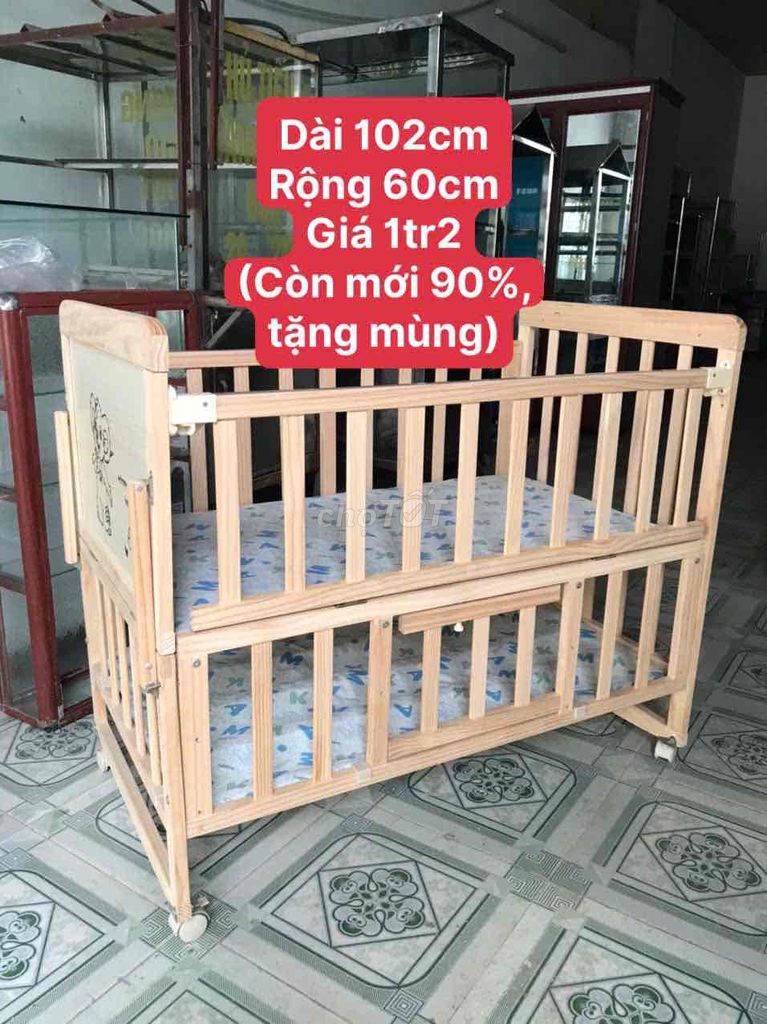 cũi gỗ còn mới 90%