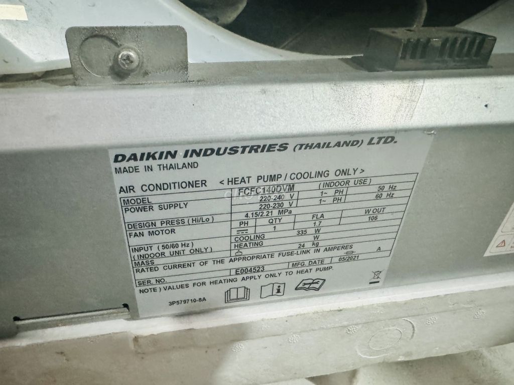 Máy lạnh âm trần Daikin FCFC140DVM Inverter 5.5 HP