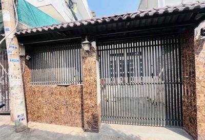 NHÀ ĐẸP GIÁ TỐT 4,3TỶ CHO 106M2(5x21) NGAy Đ.S6 SÁT PHẠM VĂN ĐỒNG