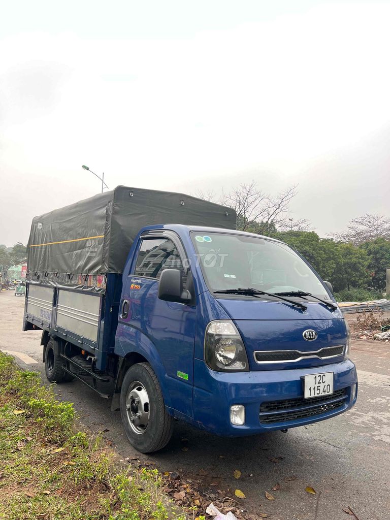 Kia K250 mui bạt