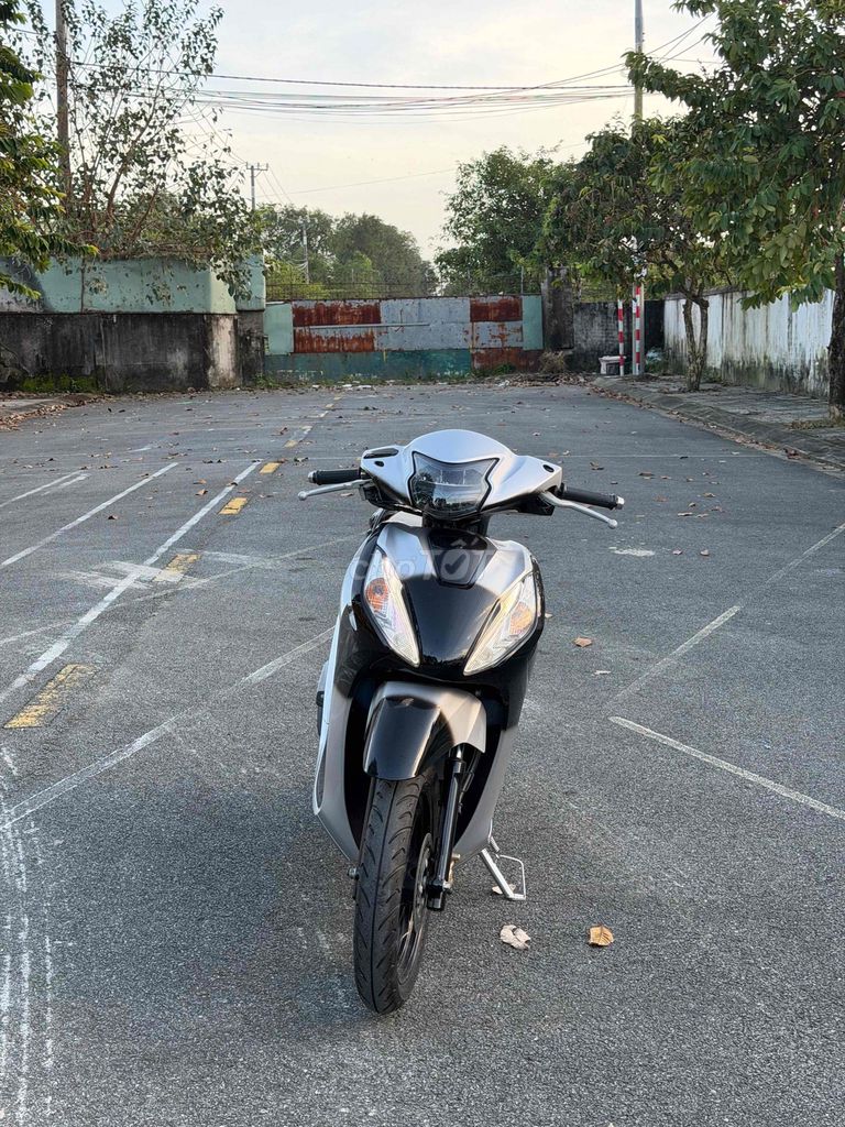 Honda Vision 2022 Đen Bạc. Mua bán Xe máy tại Quận Thanh Khê Đà Nẵng được đăng bởi Ku Tý hình 5
