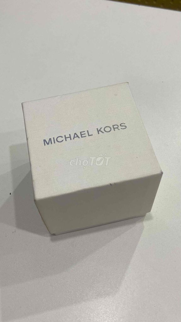 Đồng hồ Michael Kors Pilot MK9127