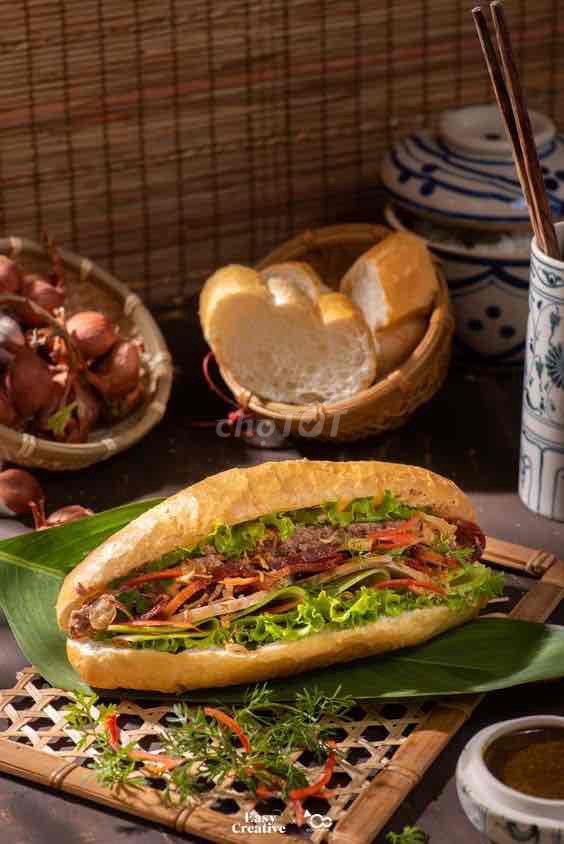 Nhân viên phụ bán bánh mì. Việc làm Bán hàng tại Quận Ninh Kiều Cần Thơ được đăng bởi Nguyễn Trần Bảo Trân hình 1