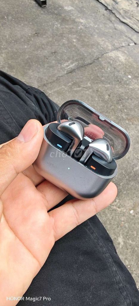 Tai nghe Samsung Galaxy Buds3 Xám Like New. Mua bán Tivi, Âm thanh tại Thành phố Biên Hòa Đồng Nai được đăng bởi Duy Tuân hình 1
