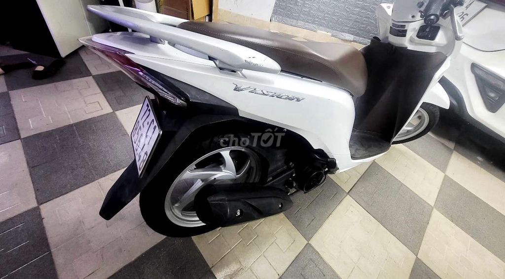 Vision 2018 chính chủ mua mới. Mua bán Xe máy tại Thành phố Vũng Tàu Bà Rịa - Vũng Tàu được đăng bởi Hà Lâm hình 4