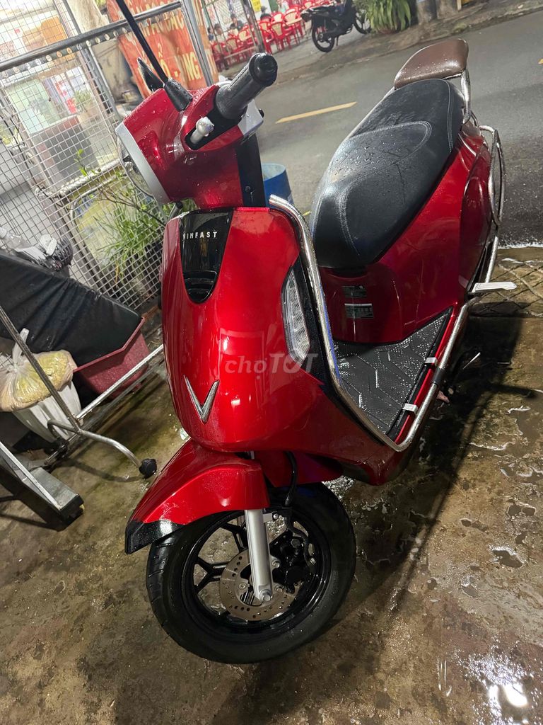 Количество автовладельцев VinFast Evo Grand 2025 Red превысило 1 тысячу