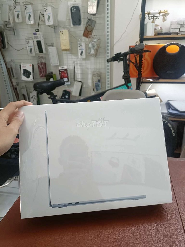 Air M4 13 inch 16GB/512GB Mới new seal FPT . Mua bán Laptop tại Quận Thanh Khê Đà Nẵng được đăng bởi TT PHONE hình 1