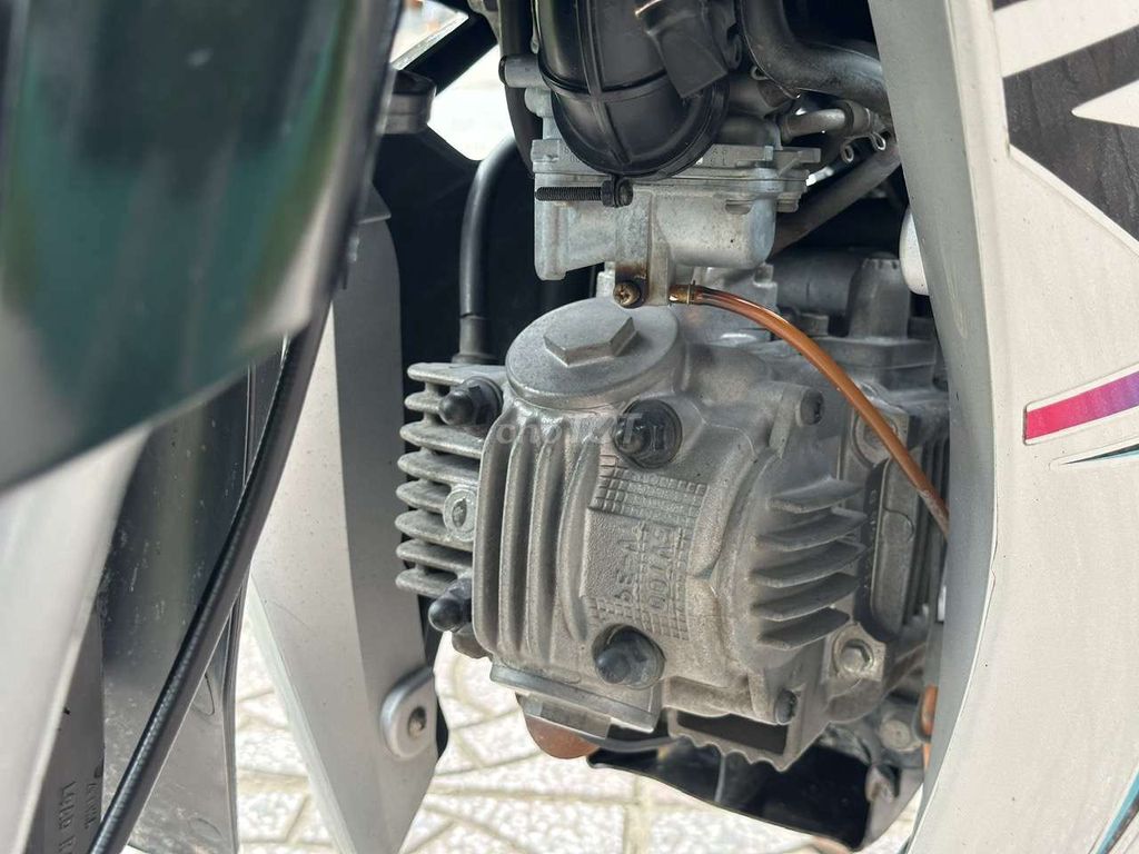 Sirius phiên bản đặt biệt 20 năm. Mua bán Xe máy tại Huyện Bình Tân Vĩnh Long được đăng bởi Hoàng Lăng Le hình 4