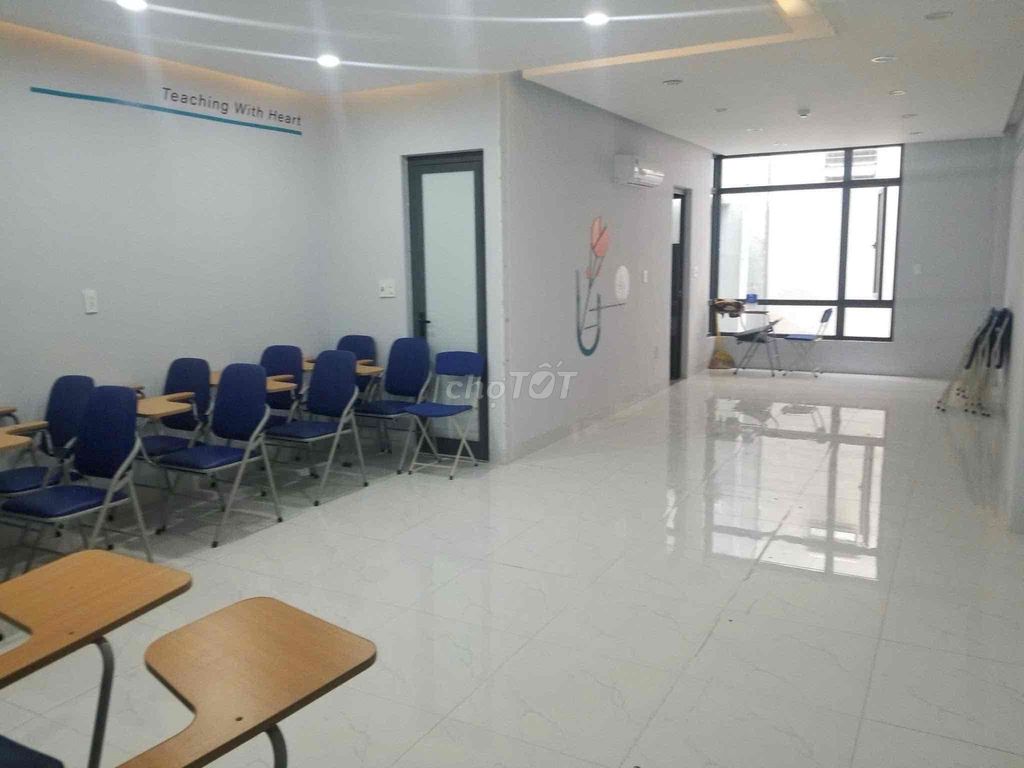 Аренда · 9 комн. · 125 м² · Quận Hải Châu, ул. Đường Lê Thanh Nghị