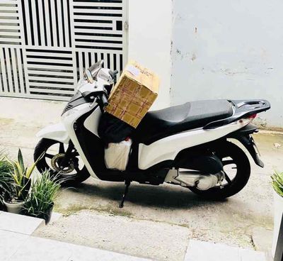 SH ý 150i 2006đã thay dàn áo trắng 2011. mới 90%.. Mua bán Xe máy tại Quận Gò Vấp Tp Hồ Chí Minh được đăng bởi Nguyen Lam