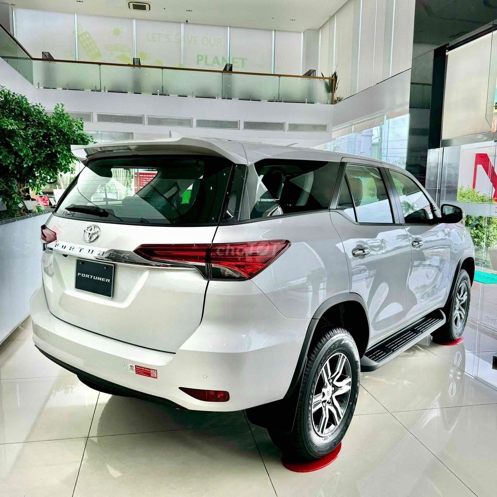 Toyota Fortuner 2.4L AT 2025 - 1tỷ 016. Mua bán Ô tô tại Quận 12 Tp Hồ Chí Minh được đăng bởi Nguyễn Hoàng Thái Phương hình 4