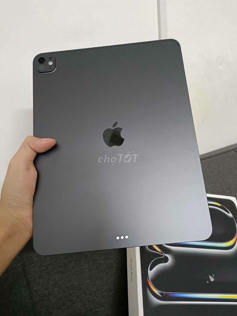 iPad Pro M5 13inch 256GB WIFI openbox sạc vài lần . Mua bán Máy tính bảng tại Quận Thanh Khê Đà Nẵng được đăng bởi TT PHONE hình 1