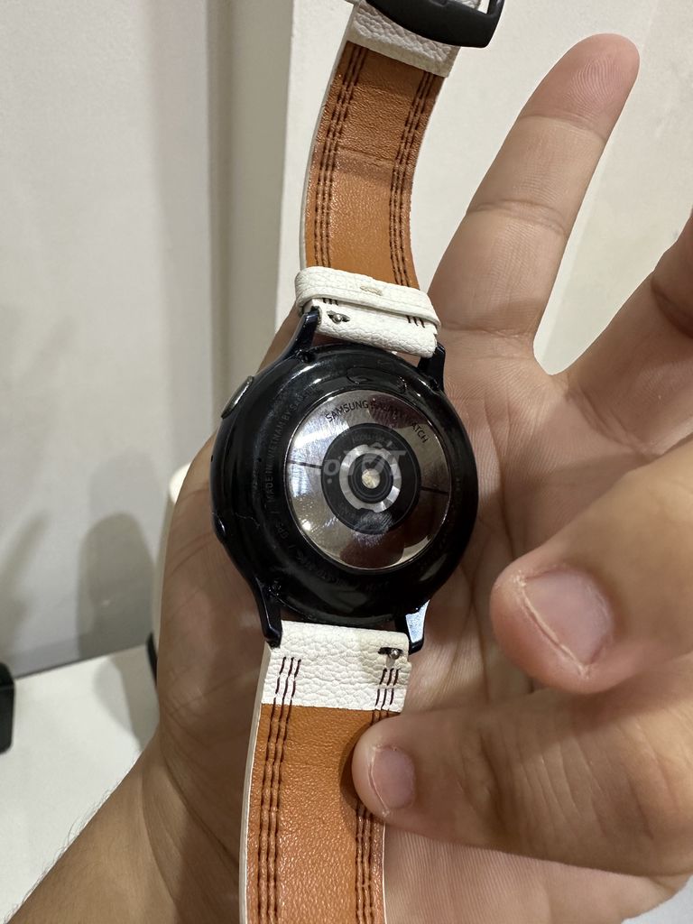 Đẩy Nhanh trong ngày samsung Watch 2