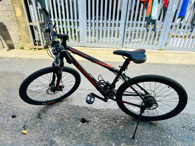 Xe đạp thể thao Merida Đen Đỏ. Mua bán Xe đạp tại Quận Liên Chiểu Đà Nẵng được đăng bởi Võ Văn Ngọc