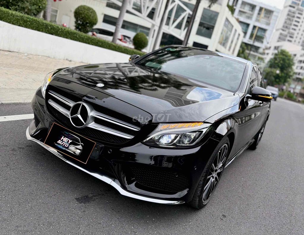 Мерседес C300 AMG 2017 — 57 000 км (зин)