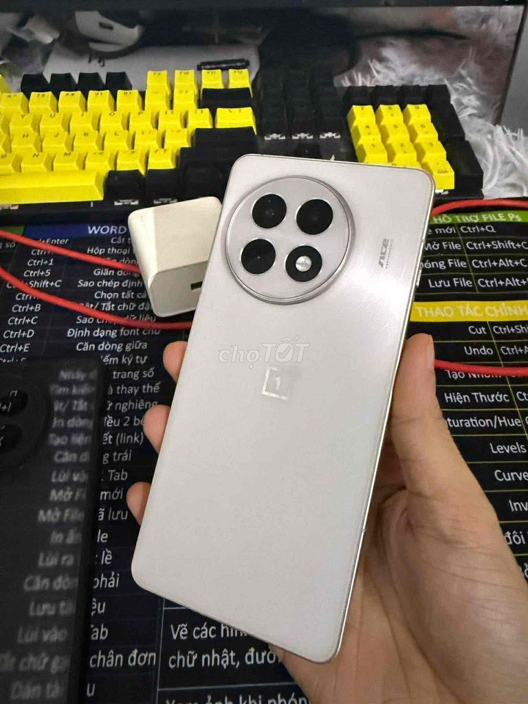 OnePlus Ace 5 - Sẵn Quốc Tế ❤️‍🔥🎊. Mua bán Điện thoại tại Thành phố Buôn Ma Thuột Đắk Lắk được đăng bởi HA MOBILE hình 1