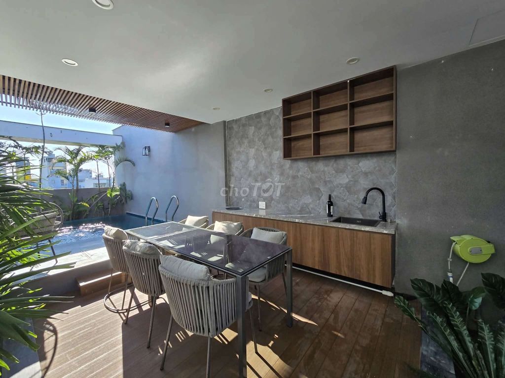 Villa with rooftop pool and gym on Sơn Thủy street — photo 4