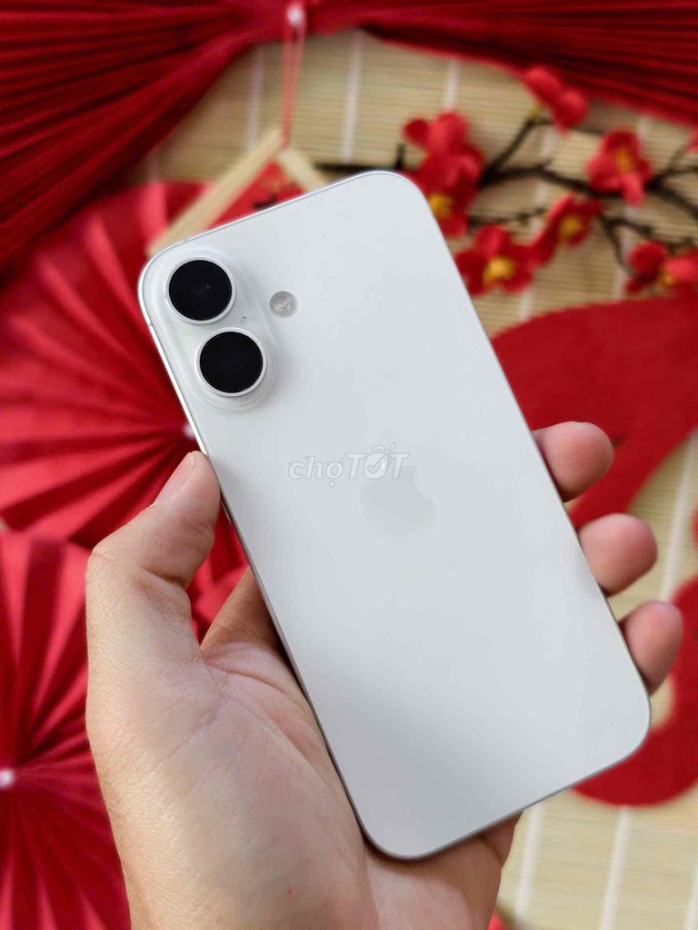 Apple iPhone 16 128GB Trắng Cận 99%. Mua bán Điện thoại tại Quận Phú Nhuận Tp Hồ Chí Minh được đăng bởi trương thành đạt hình 1