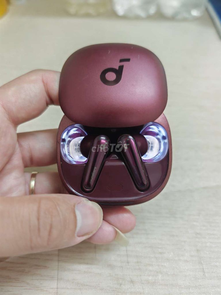 Tai nghe bluetooth soundcore Liberty 4, marshall. Mua bán Tivi, Âm thanh tại Quận Hoàn Kiếm Hà Nội được đăng bởi Phong hình 1