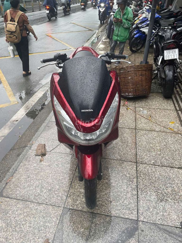 Honda PCX 125 2016 mới 90% bstp chính chủ. Mua bán Xe máy tại Quận Tân Phú Tp Hồ Chí Minh được đăng bởi Tuanduy hình 3