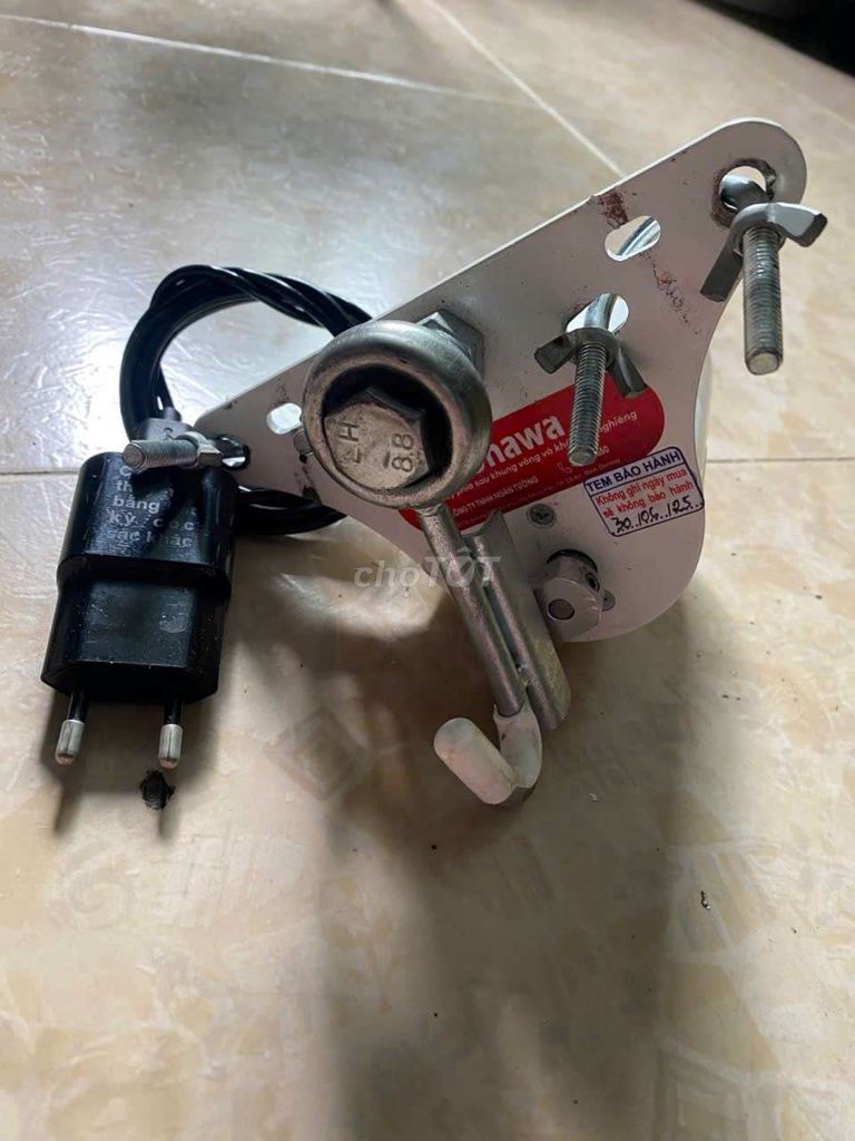 Máy đưa võng tự động Nawa. Mua bán Mẹ và bé tại Quận Ninh Kiều Cần Thơ được đăng bởi THANH LÝ VÁY CŨ  hình 1