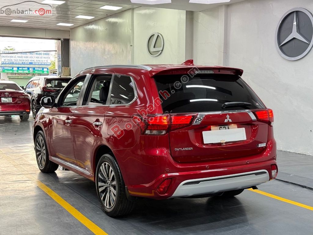 Mitsubishi Outlander Premium 2.0 CVT 2022 - 775Tr. Mua bán Ô tô tại Thành phố Thủ Đức Tp Hồ Chí Minh được đăng bởi Nguyễn Kiều Diễm  hình 4