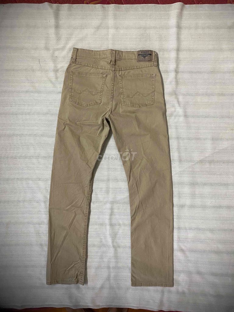 Quần kaki Wrangler Nam Vàng cát size 29. Mua bán Quần áo tại Thành phố Tân An Long An được đăng bởi Shop 3986 hình 1