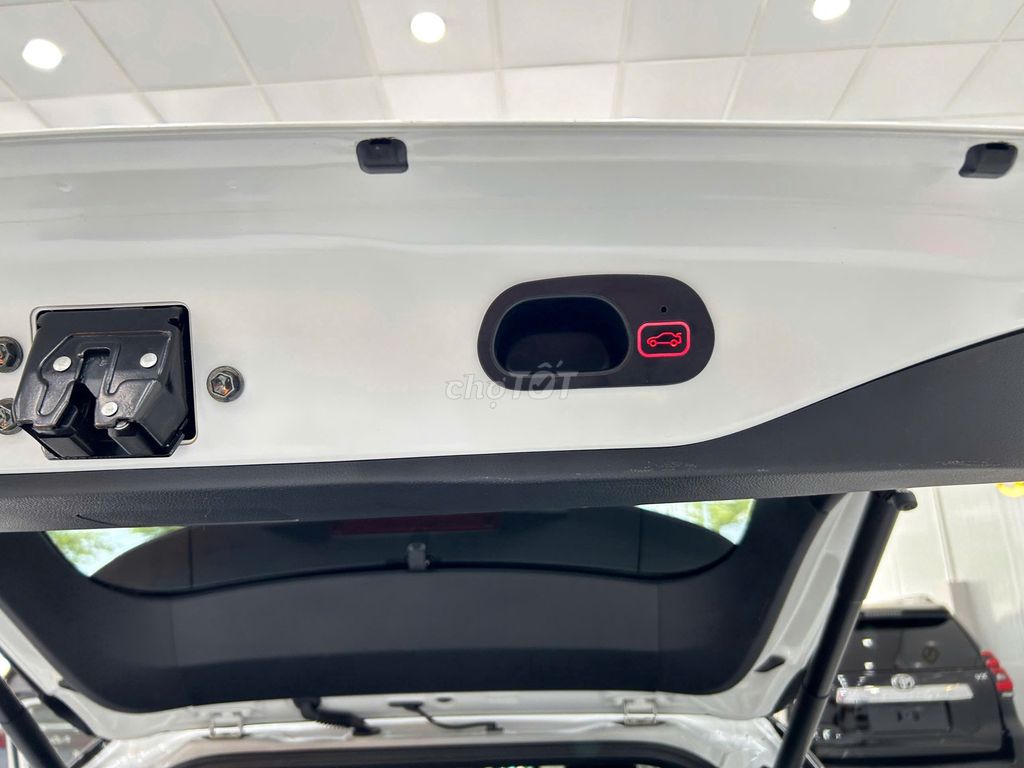 Toyota Yaris Cross CVT 2024 Đi 19.000km Cực Đẹp. Mua bán Ô tô tại Quận 8 Tp Hồ Chí Minh được đăng bởi Tuấn Ô Tô Cũ Sài Gòn hình 11