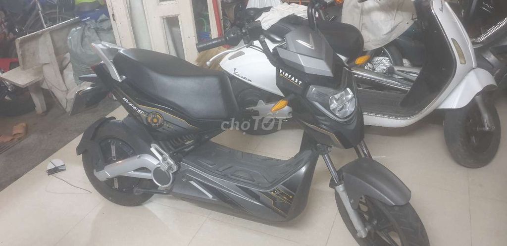 Xe máy điện VinFast Impes Đen. Mua bán Xe điện tại Thành phố Long Xuyên An Giang được đăng bởi Phuc hình 2