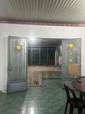 cho thuê nhà nguyên căn gần truòng Lý thuòng Kiẹt gần chợ long hoa 2 p. Cho thuê nhà ở tại Huyện Hòa Thành Tây Ninh được đăng bởi Anh Long