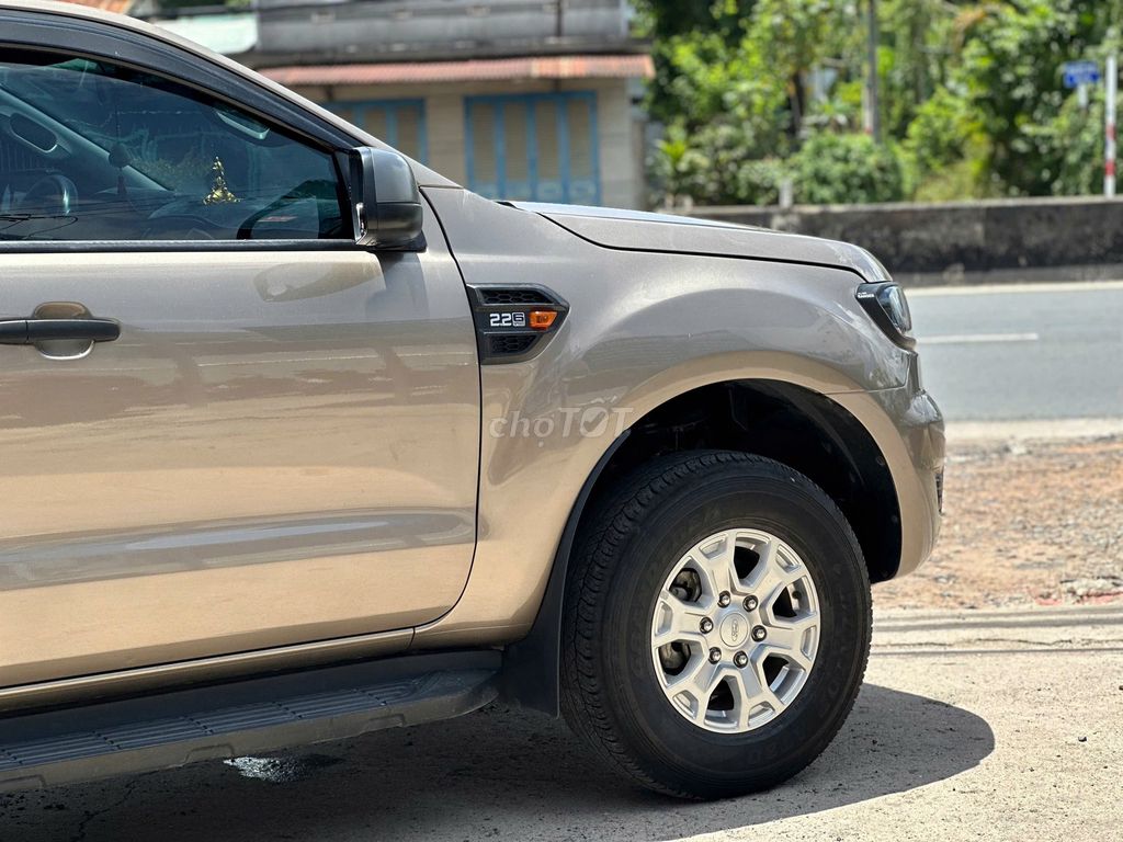 FORD RANGER XLS MT 4x2 2022_Siêu rẻ. Mua bán Ô tô tại Huyện Hòa Thành Tây Ninh được đăng bởi Trung tâm xe cũ Ford Tây Ninh hình 16