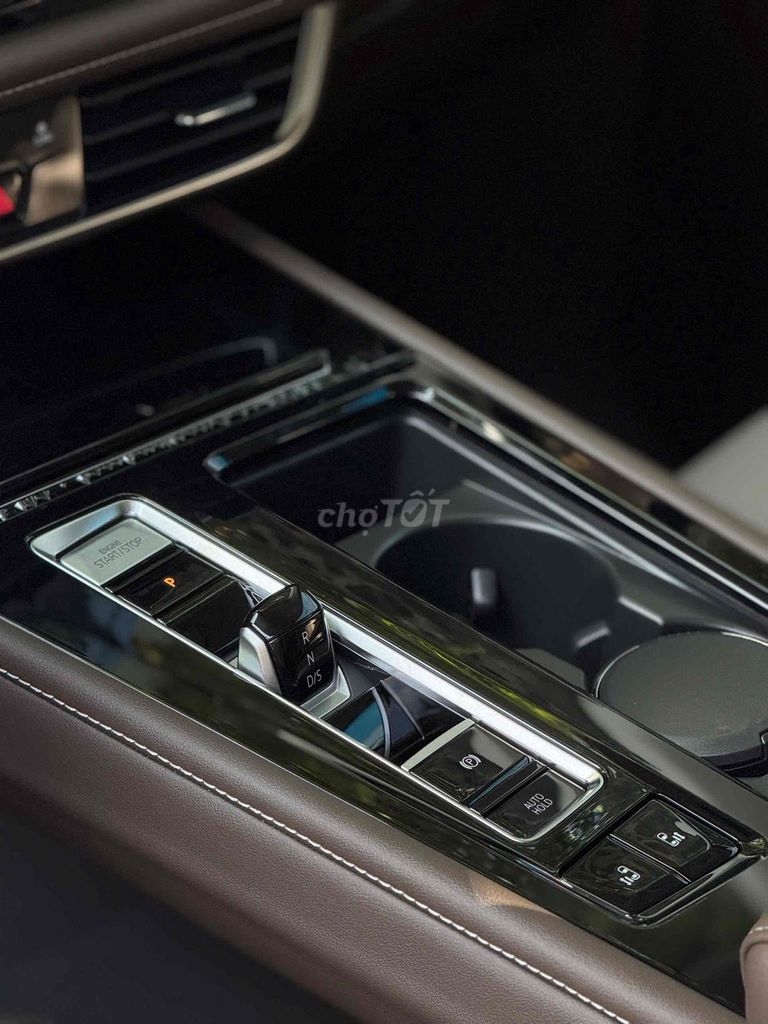 Volkswagen Viloran 2025 Luxury. Mua bán Ô tô tại Thành phố Thủ Đức Tp Hồ Chí Minh được đăng bởi Nguyễn Hưng hình 10