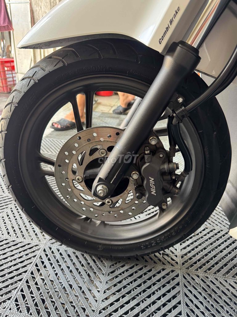 Honda SH125 CBS 2023 белый