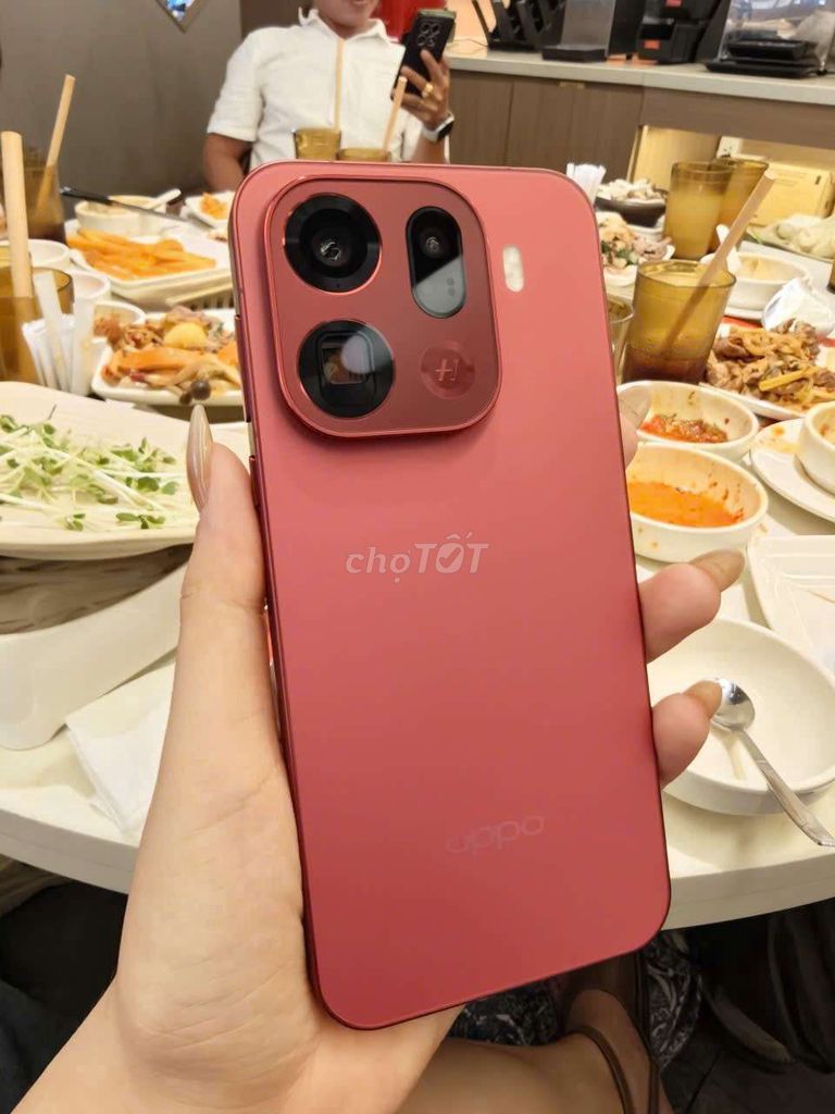 Oppo Find X9 Pro 256GB Đỏ. Mua bán Điện thoại tại Quận 10 Tp Hồ Chí Minh được đăng bởi Nờ i Ny hình 1