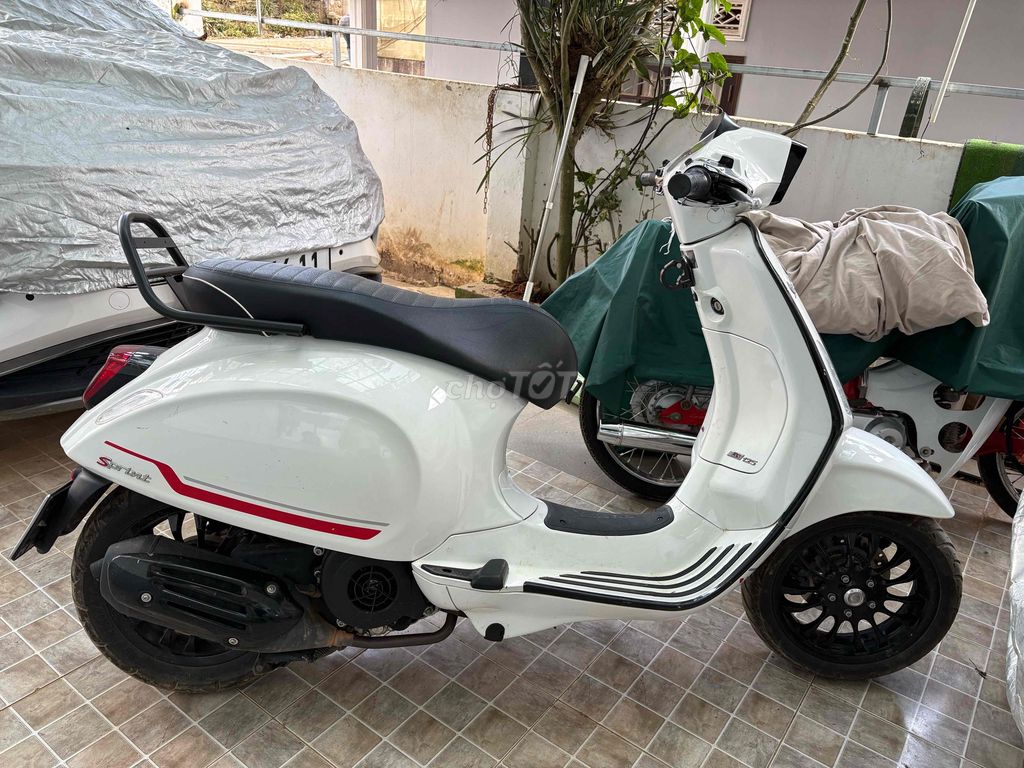 Piaggio Vespa Sprint 125cc Trắng. Mua bán Xe máy tại Thành phố Đà Lạt Lâm Đồng được đăng bởi trần thị phuong thảo hình 1