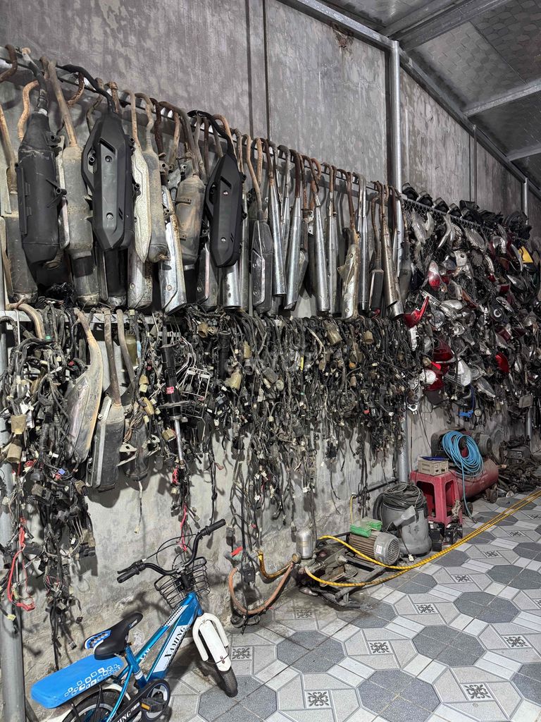 cửa hàng xe máy phụ tùng. Mua bán Phụ tùng xe tại Quận Kiến An Hải Phòng được đăng bởi khanh hình 2