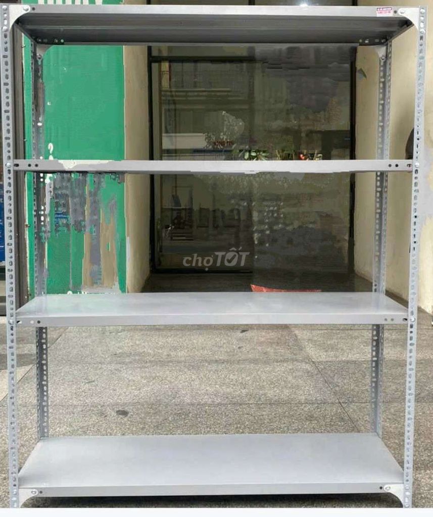 Kệ 4 mâm mới 97%