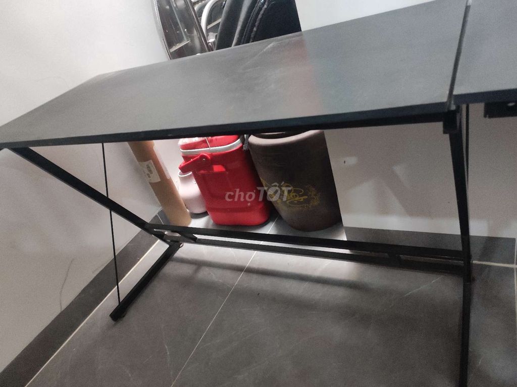 Bán 2 bàn chữ Z mỏng. Mua bán Bàn ghế tại Thành phố Thủ Đức Tp Hồ Chí Minh được đăng bởi Tri hình 1