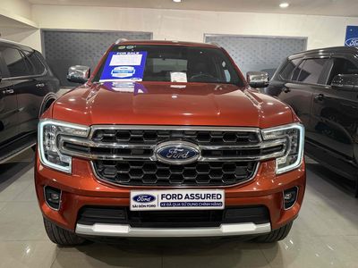 Everest Titanium 1 Cầu 27.900km xe tại Hãng Ford