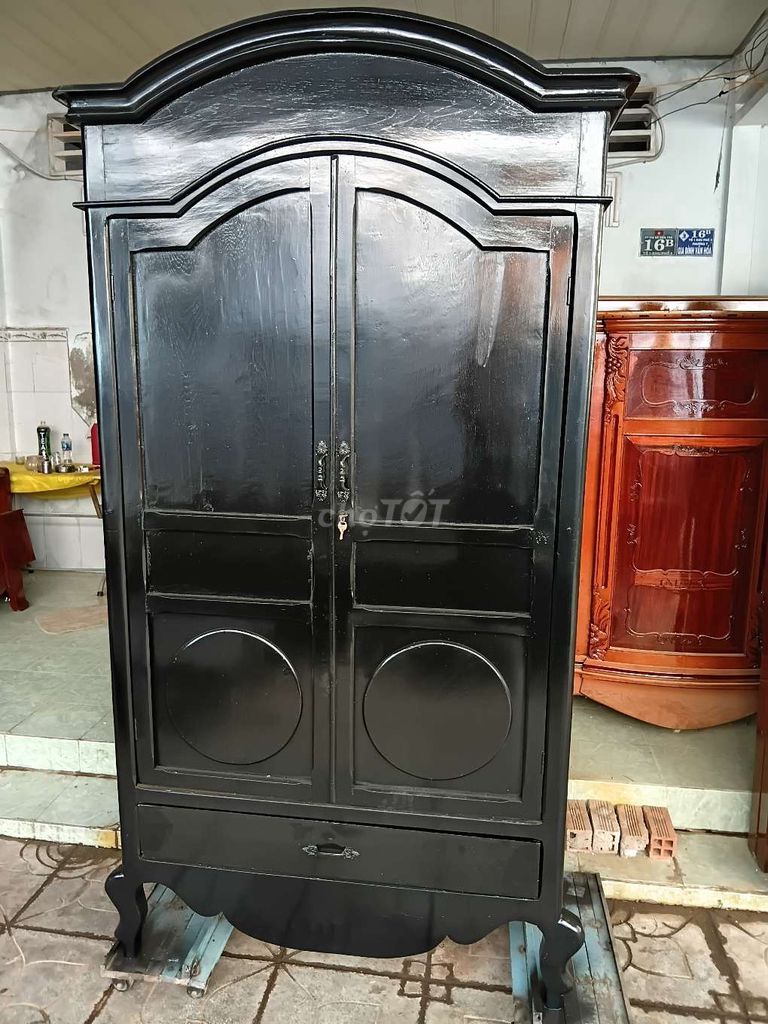 Tủ quần áo Gỗ Cổ điển Đen Dung tích lớn. Mua bán Tủ, kệ gia đình tại Thành phố Bến Tre Bến Tre được đăng bởi Hung hình 1