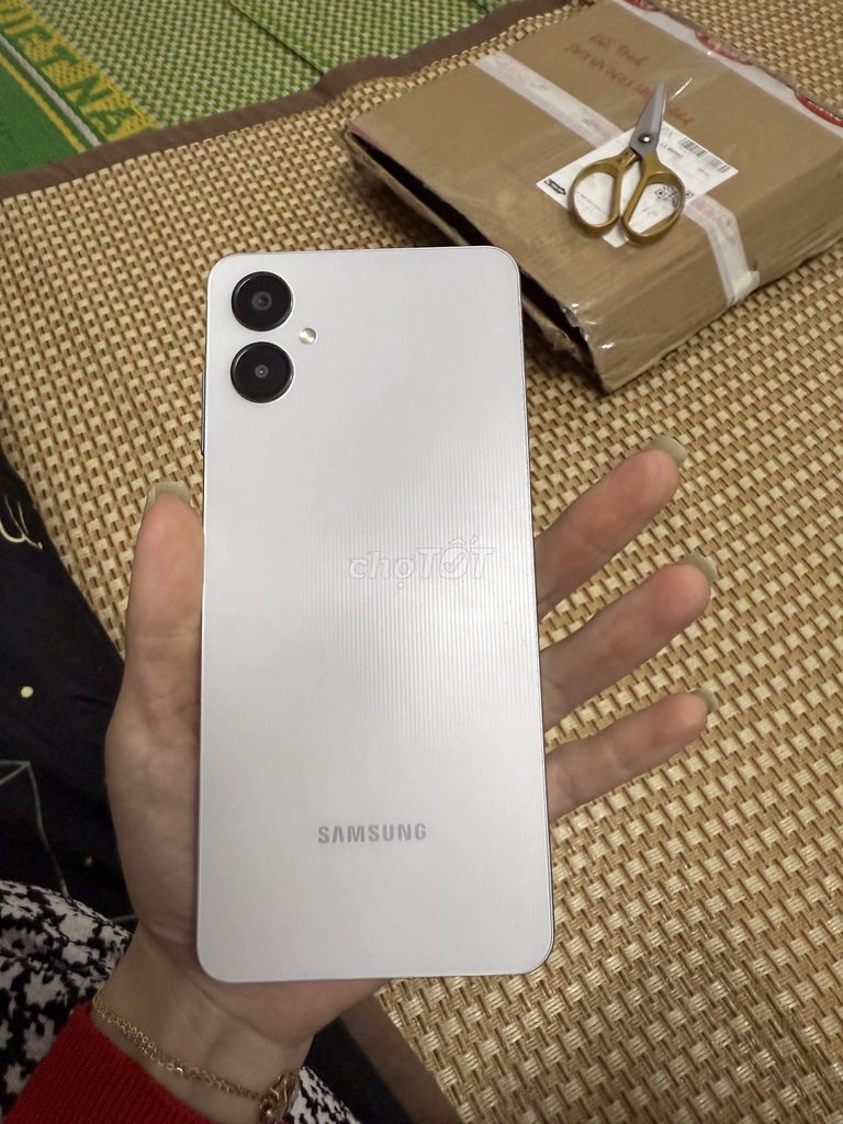 Samsung A06 5G Trắng. Mua bán Điện thoại tại Quận Ba Đình Hà Nội được đăng bởi Kieu Hien hình 1