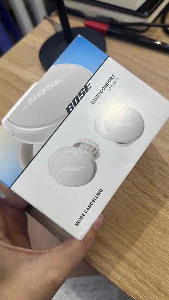 Tai nghe Bose QuietComfort Earbuds. Mua bán Tivi, Âm thanh tại Quận Bình Thạnh Tp Hồ Chí Minh được đăng bởi Phong Thoại Phấn hình 1