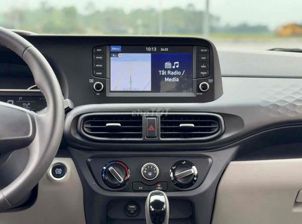 Hyundai i10 Sedan 2023 Đỏ 16000 km. Mua bán Ô tô tại Thị xã Kỳ Anh Hà Tĩnh được đăng bởi HOÀNG KY AUTO hình 4