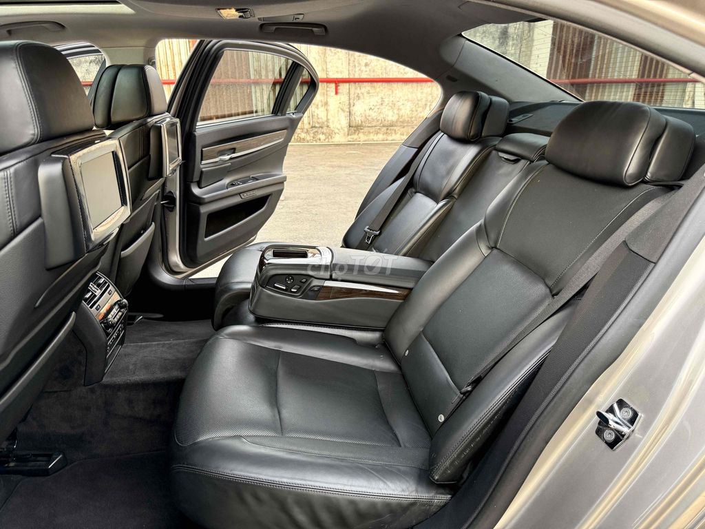BMW 7 Series 2009 750Li F02 dkld 2011. Mua bán Ô tô tại Quận Tân Phú Tp Hồ Chí Minh được đăng bởi Lê Băng Vinh hình 17