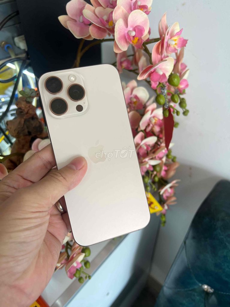 Apple iPhone 16 Pro Max 256GB quốc tế. Mua bán Điện thoại tại Thành phố Buôn Ma Thuột Đắk Lắk được đăng bởi Tèo Điện Thoại  hình 1