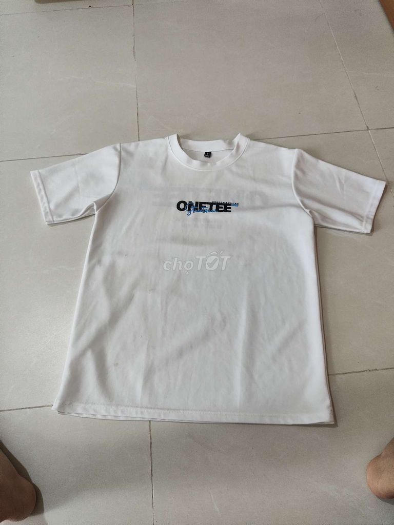Áo thun OneTee Unisex Trắng size L. Mua bán Quần áo tại Quận 7 Tp Hồ Chí Minh được đăng bởi Minh Khang hình 1