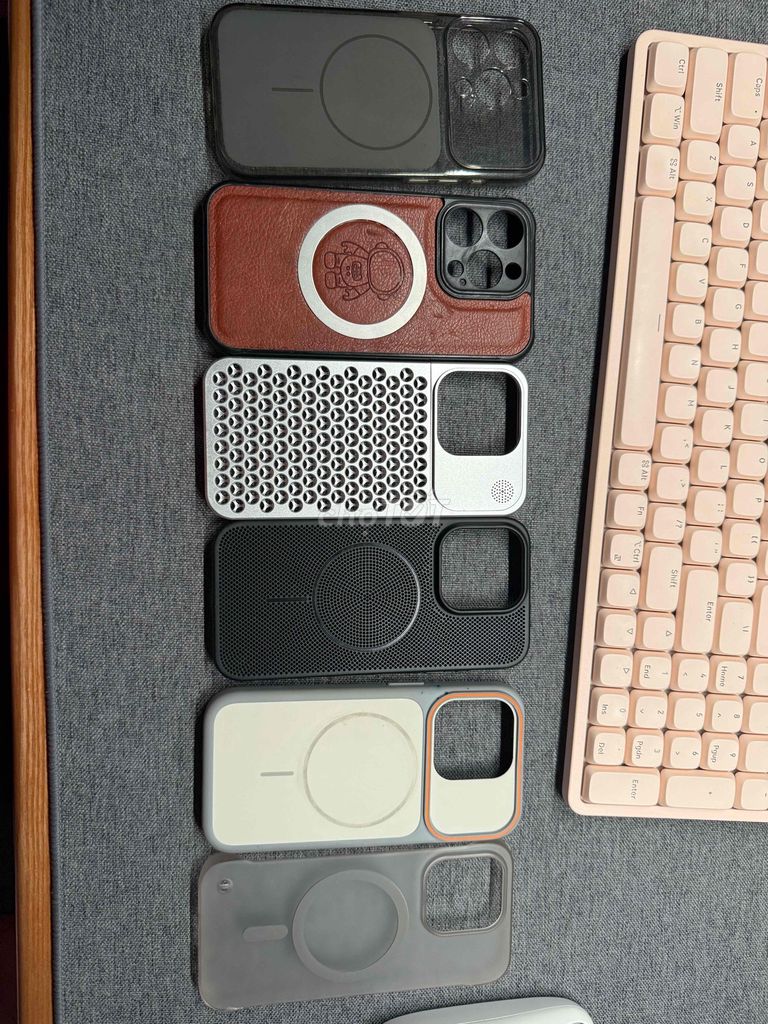 Ốp lưng iPhone 15 Pro Đa dạng màu sắc. Mua bán Phụ kiện (Màn hình, Chuột...) tại Quận 12 Tp Hồ Chí Minh được đăng bởi Nguyễn Tòng Tín hình 1
