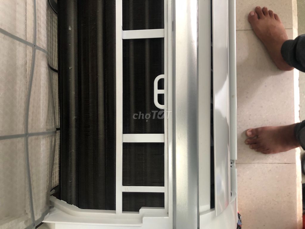 0564459064 - Dọn nhà thanh lý máy lạnh hitachi inveter 1.5hp
