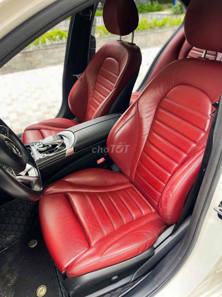 C300 AMG trắng/đỏ 2016. Mua bán Ô tô tại Quận Long Biên Hà Nội được đăng bởi Trang Gala hình 15